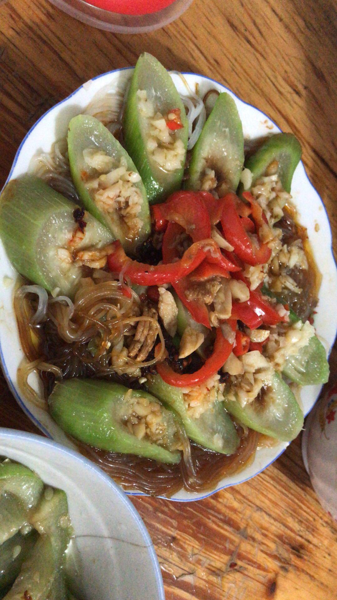 蒜茸粉丝蒸丝瓜