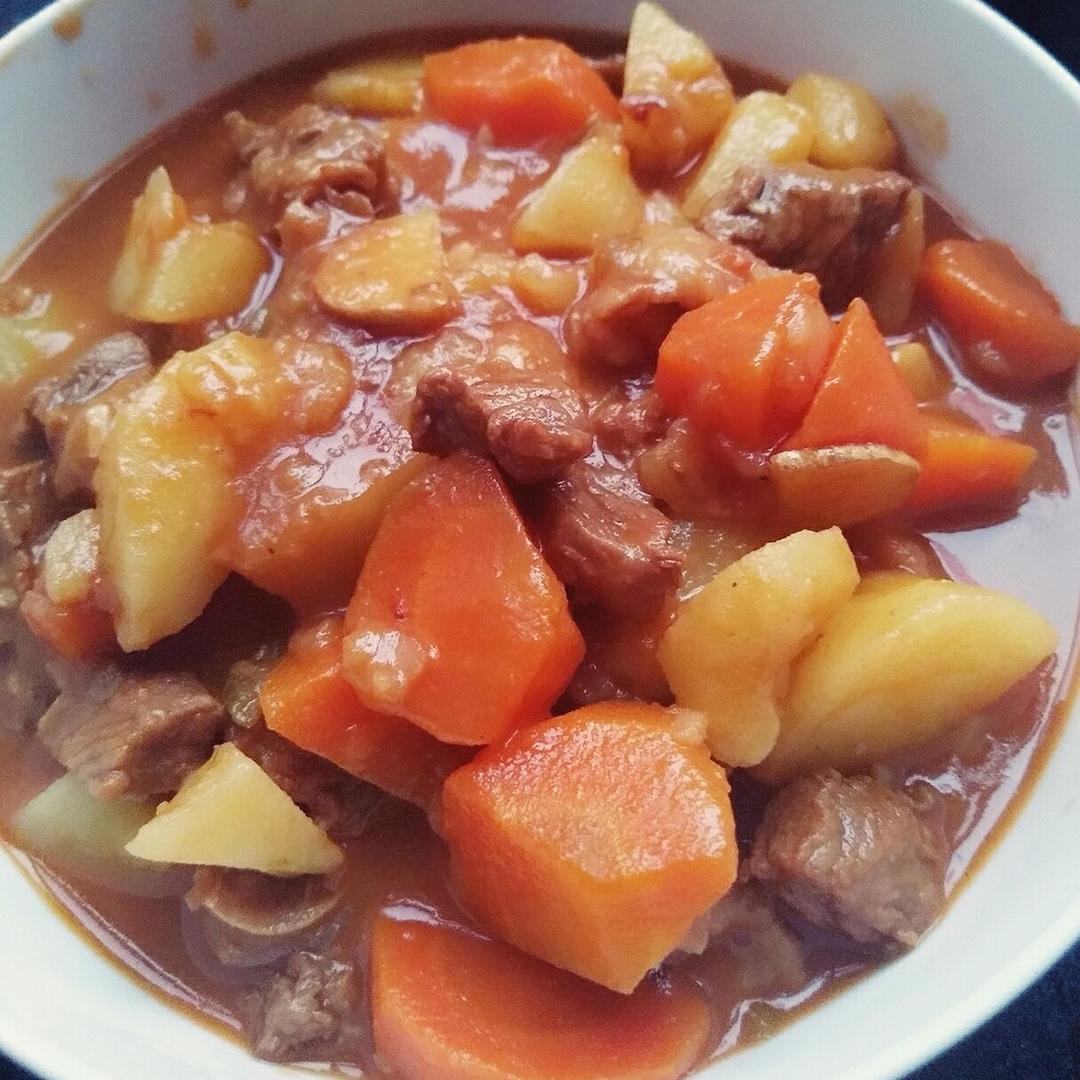 番茄土豆炖牛腩