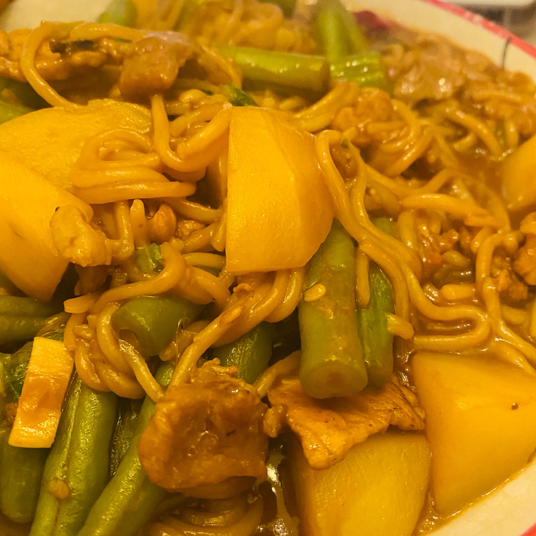 硬菜代表--排骨炖豆角土豆（豆角焖面胚子）