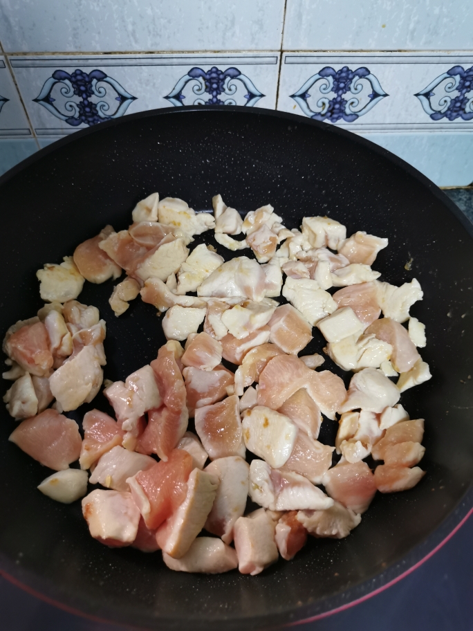 超容易上手—玉米鸡肉忌廉浓汤的做法 步骤2