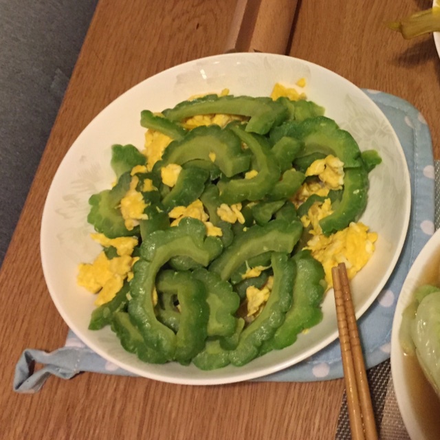苦瓜炒蛋