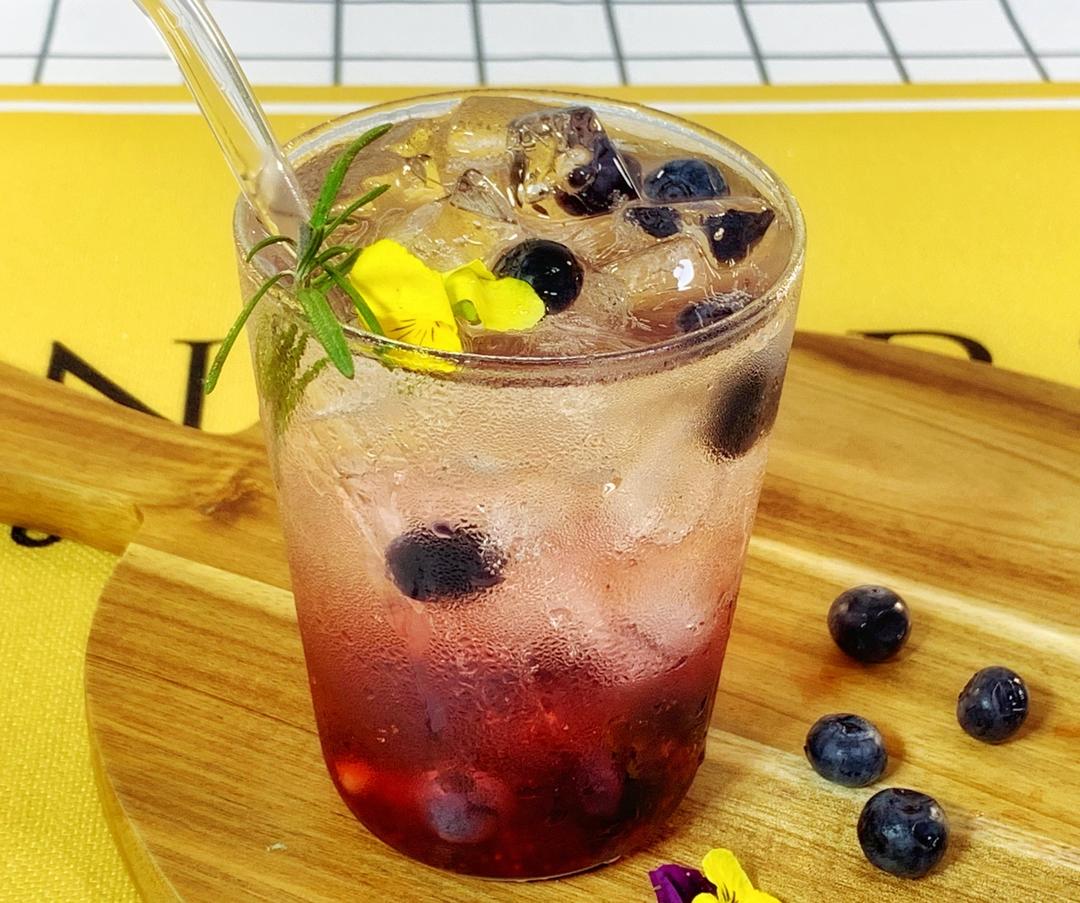【自制蓝莓酱气泡水图片大全-eleven11-的自制蓝莓酱气泡水图片】 _下