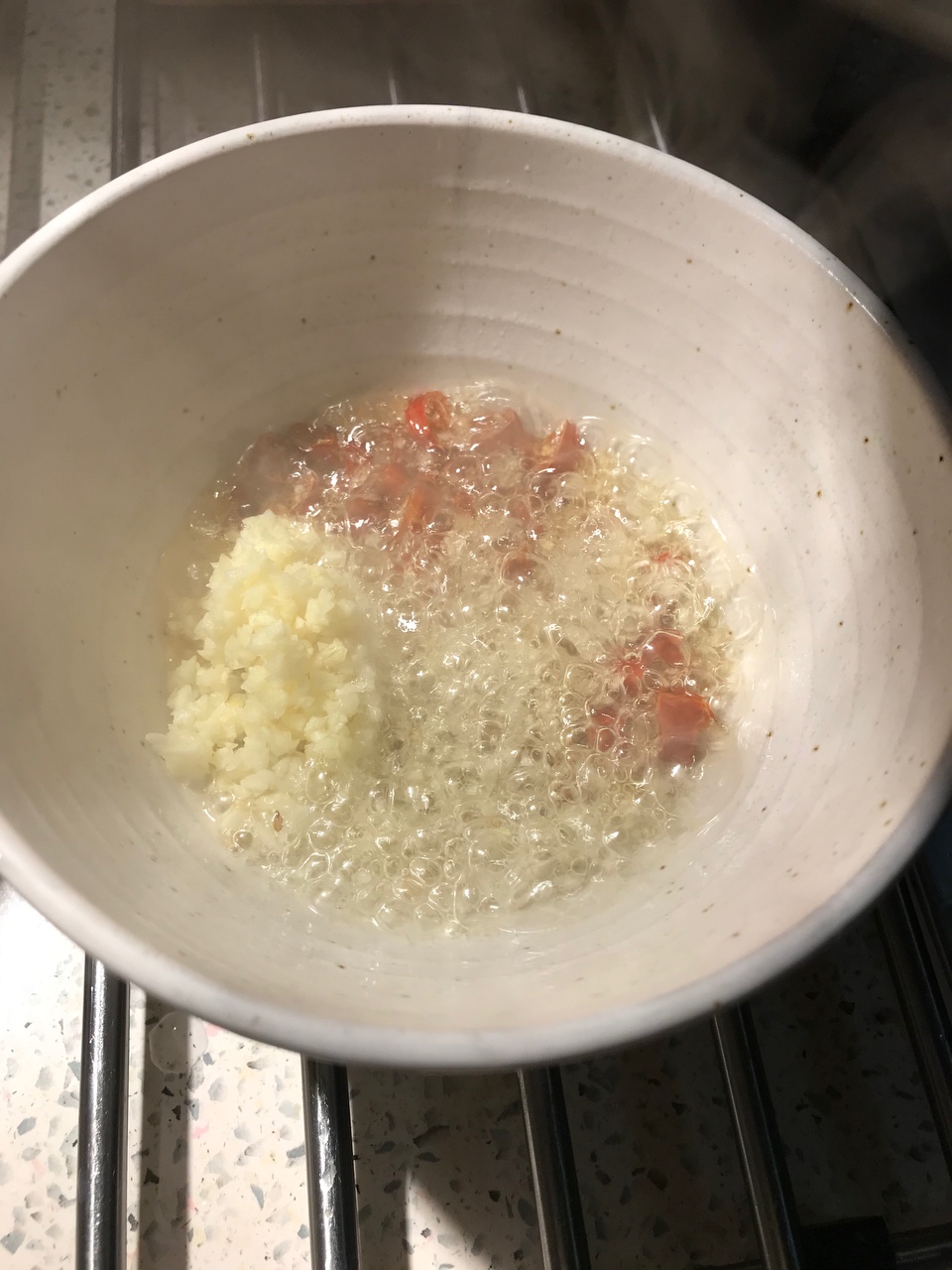 凉拌蒜苔的做法 步骤9