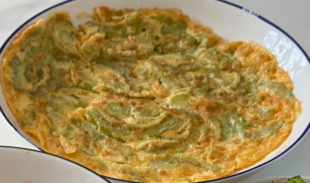 让不爱吃苦瓜的小孩都爱上它——苦瓜煎蛋