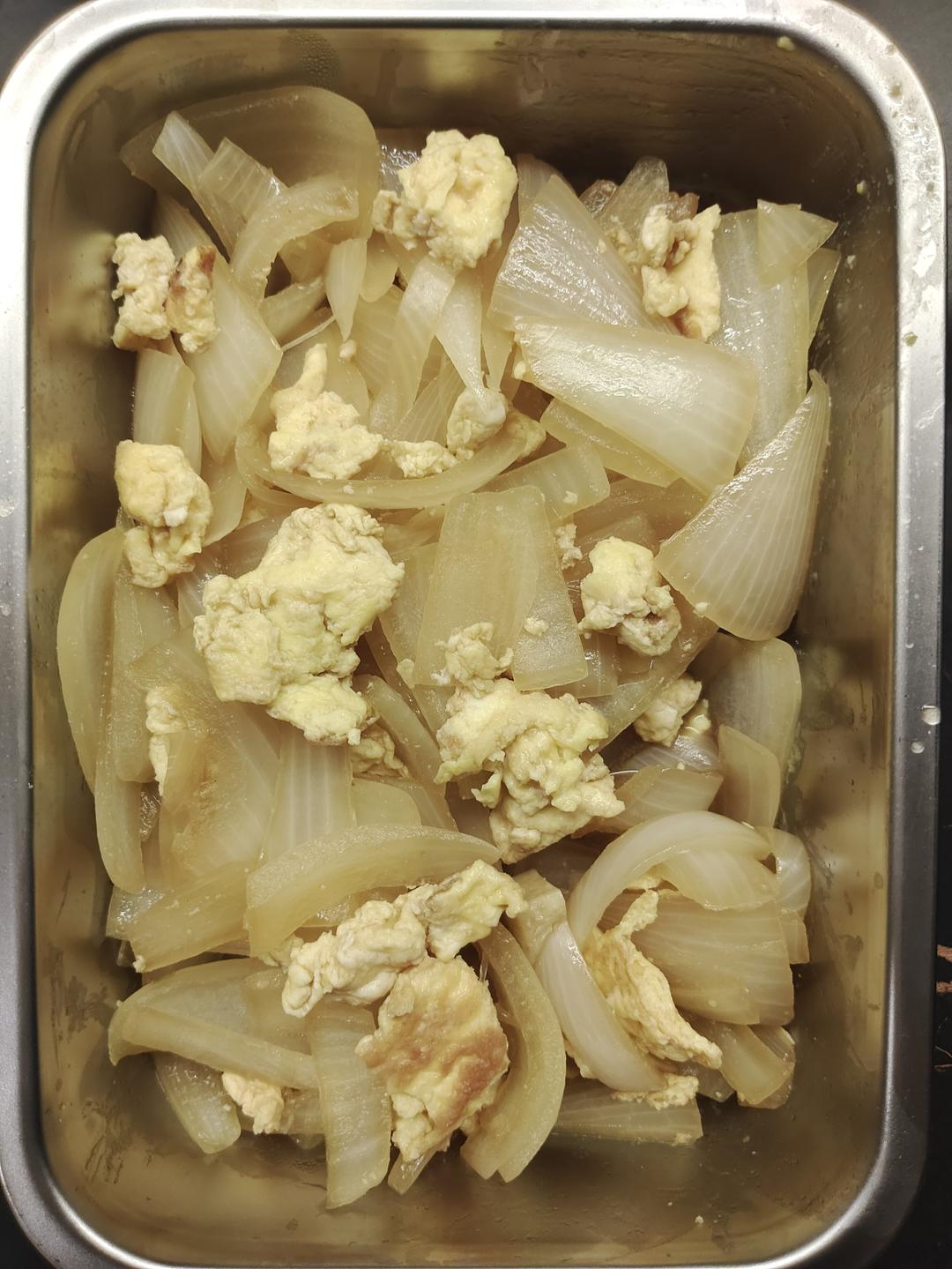 降压防癌的好食材  洋葱炒鸡蛋