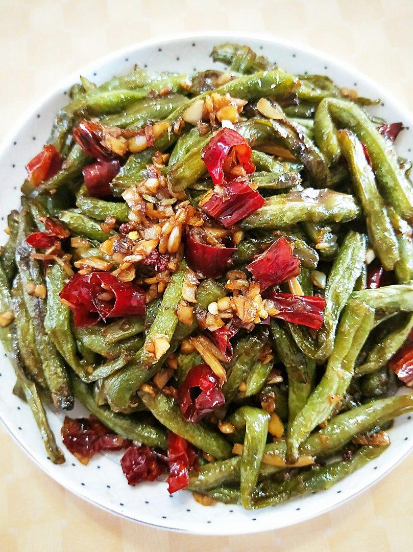 晴雨迢迢做的素干煸豆角