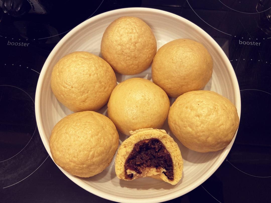 玉米面红豆包