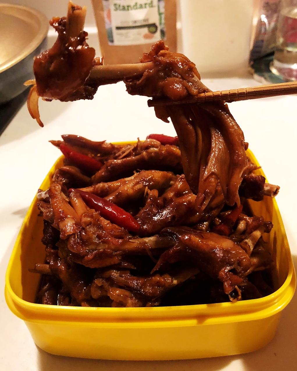 完爆小吃摊之卤鸭爪