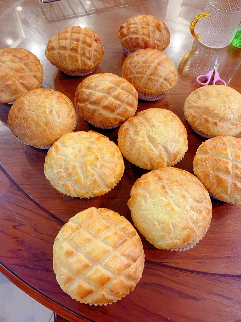 火山菠蘿蘇小吐司