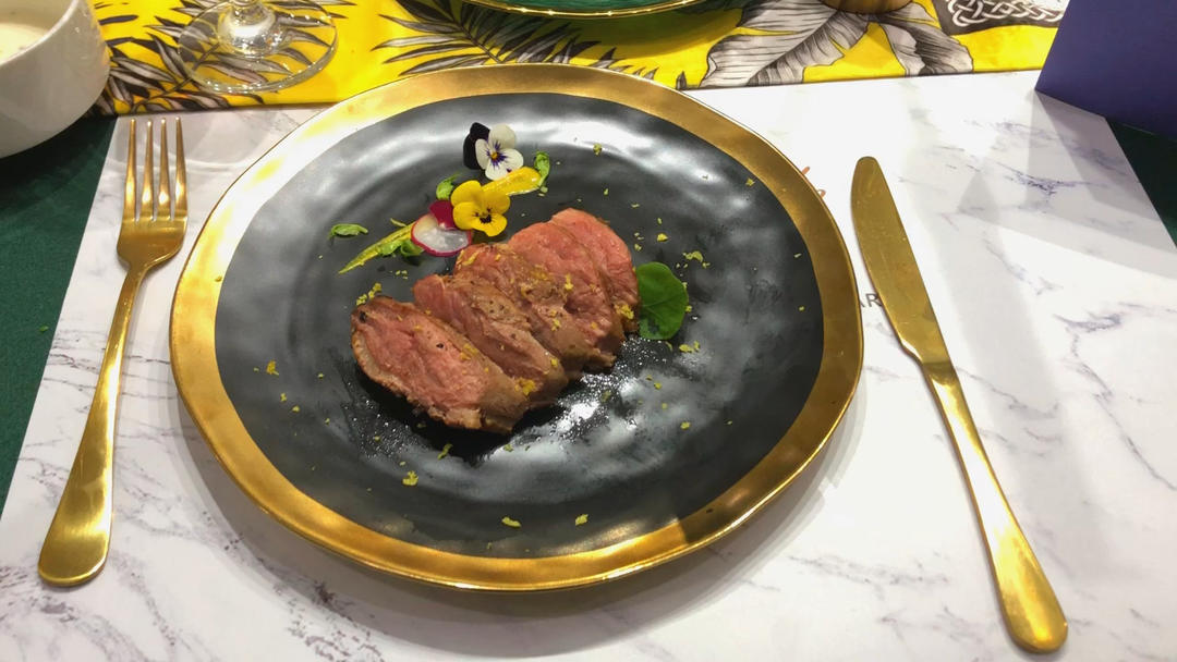 香橙酱汁煎鸭胸