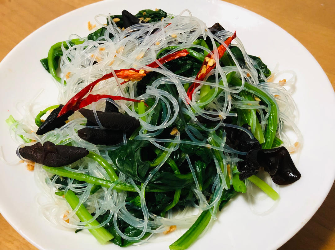 菠菜木耳拌粉丝