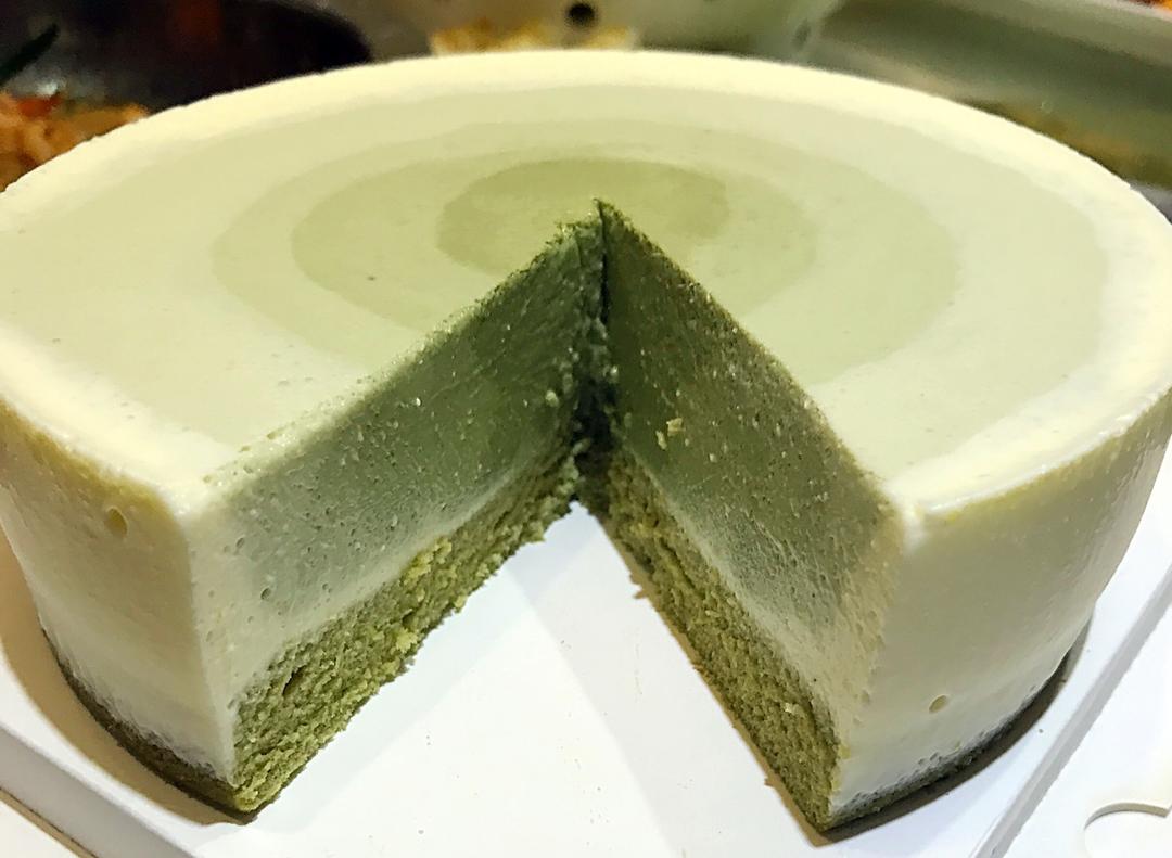 渐变抹茶慕斯蛋糕：我Amanda带着既美又作的抹茶甜点又来了！【曼食慢语】