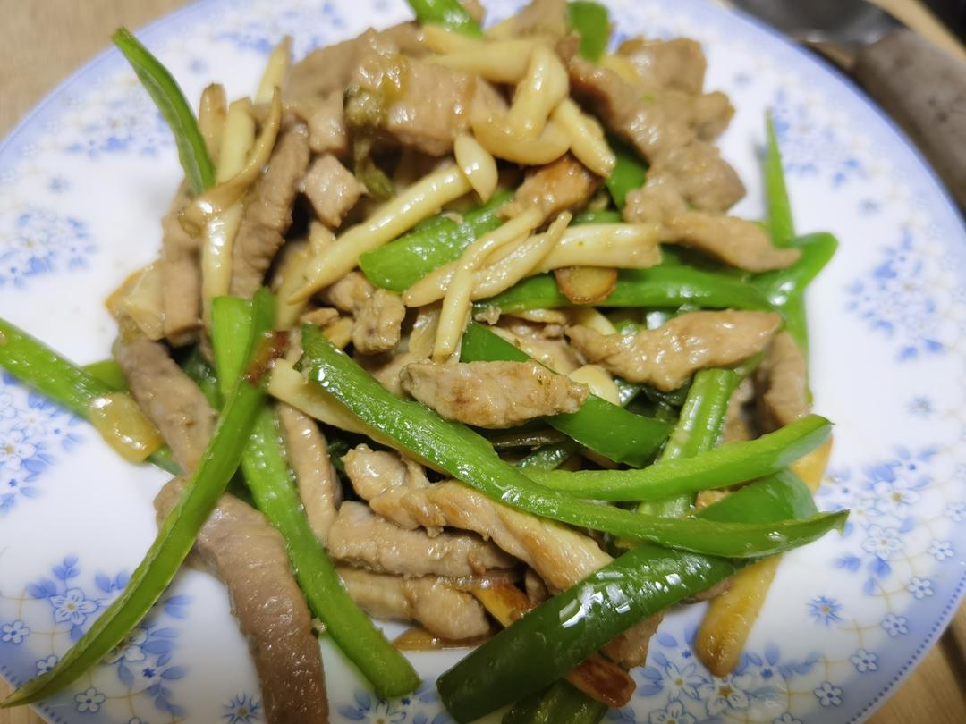 家常小炒‼️海鲜菇炒肉丝💯