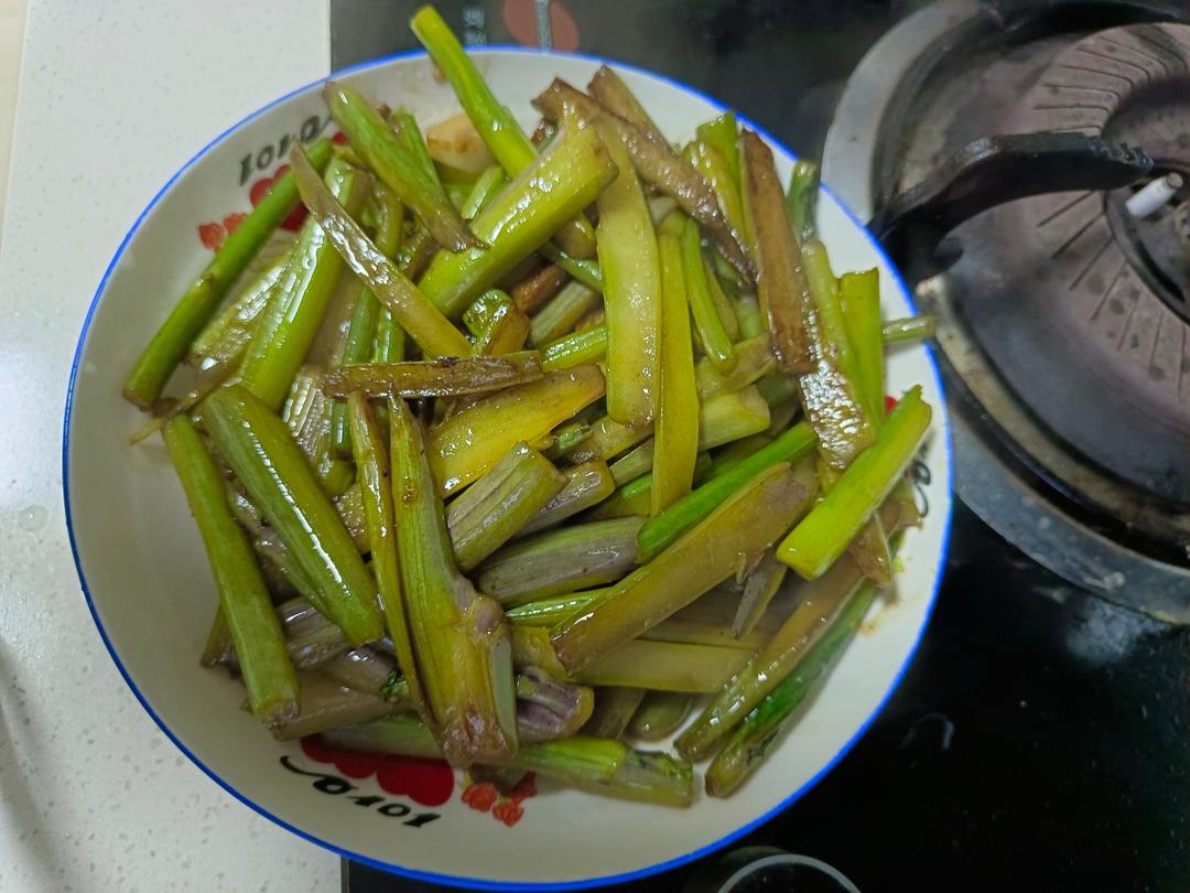 清炒红菜苔