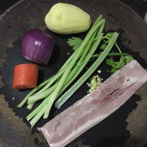乡村蔬菜浓汤的做法 步骤1