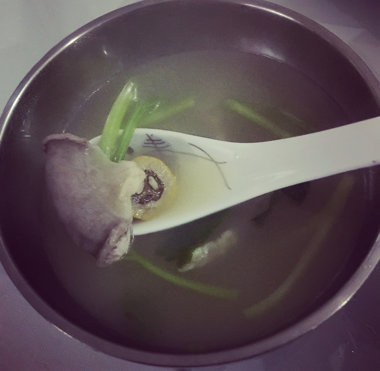 润肺橄榄猪粉汤