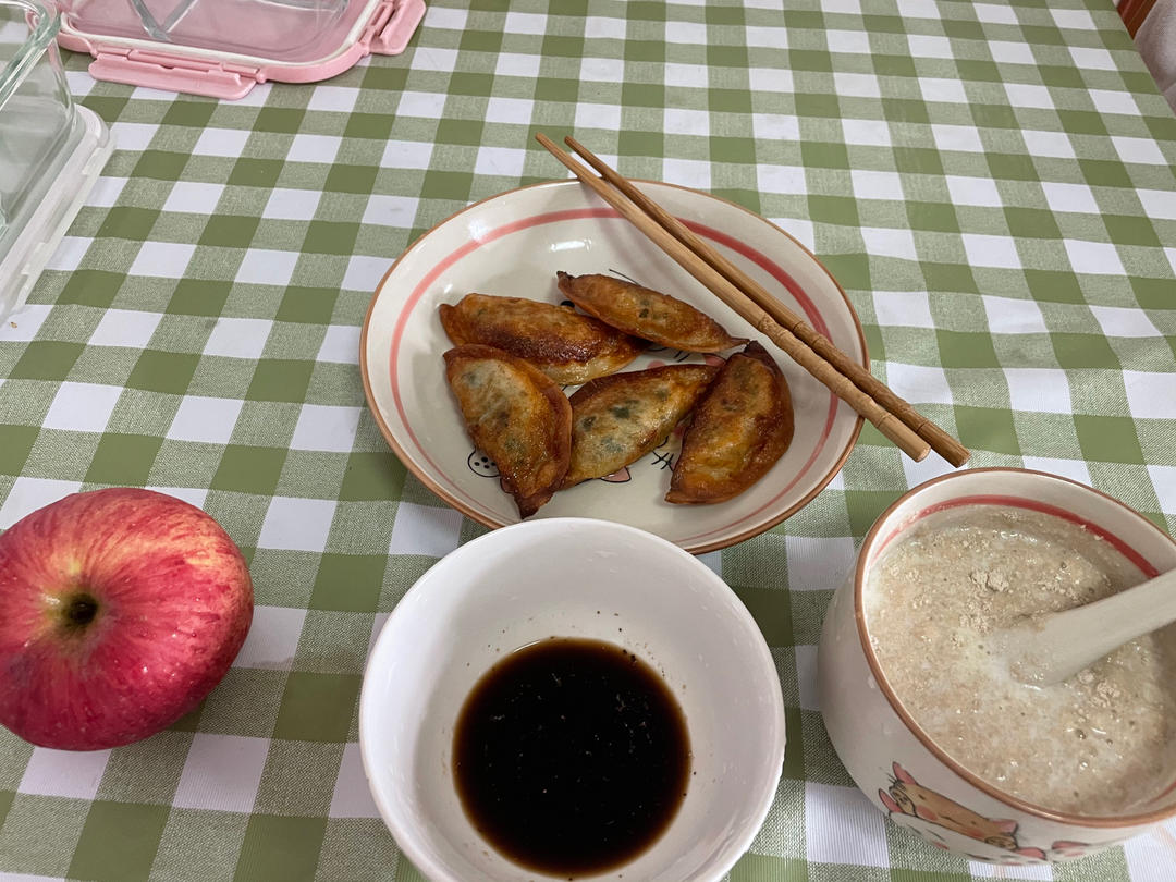 好吃快捷的煎饺（任意饺子可做）