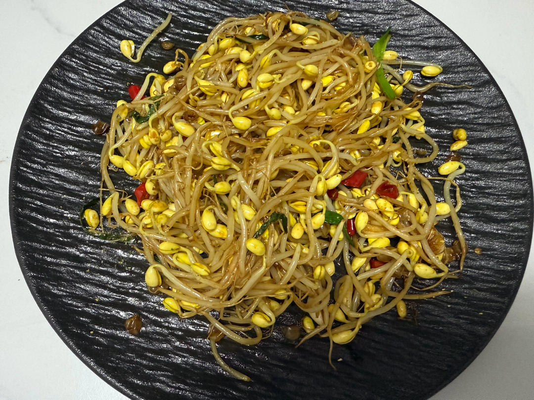 炒黄豆芽
