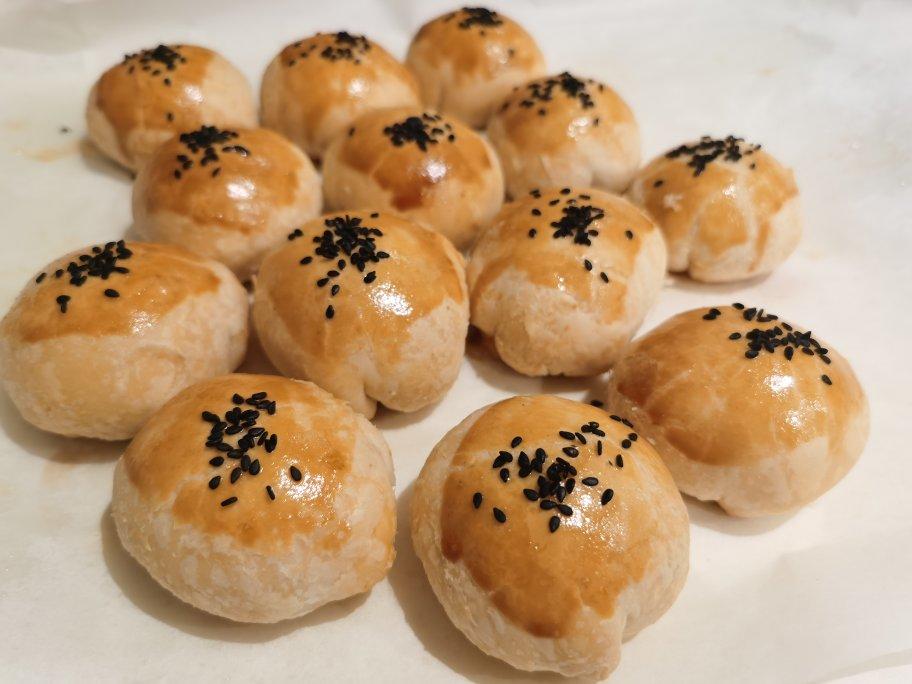 排四个小时队也买不到的鲜肉月饼，秘诀是放麻油！