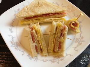 三明治 早餐 (鸡蛋火腿版)的做法 步骤5