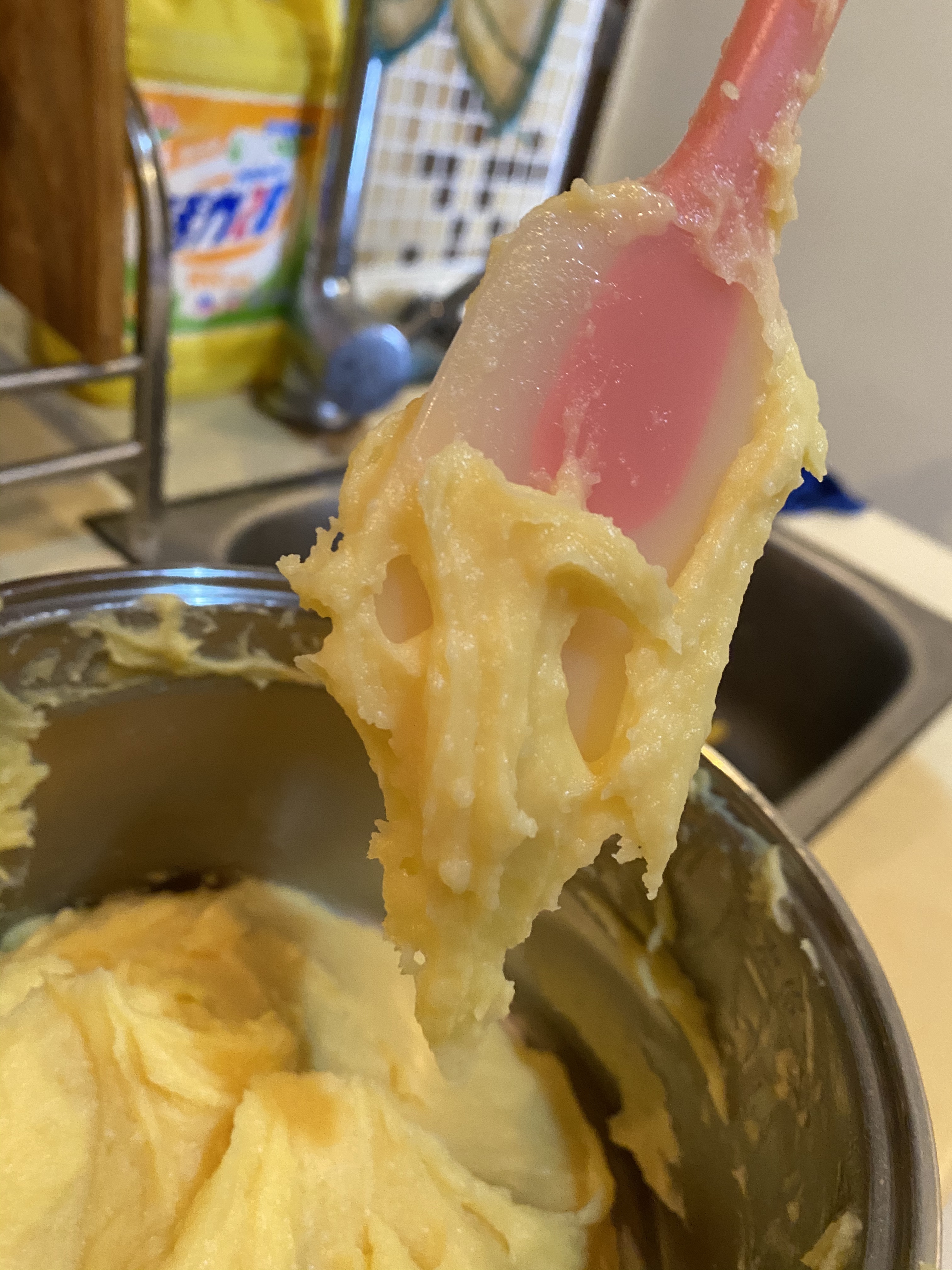 好做更好吃的酥皮奶油泡芙的做法 步骤7
