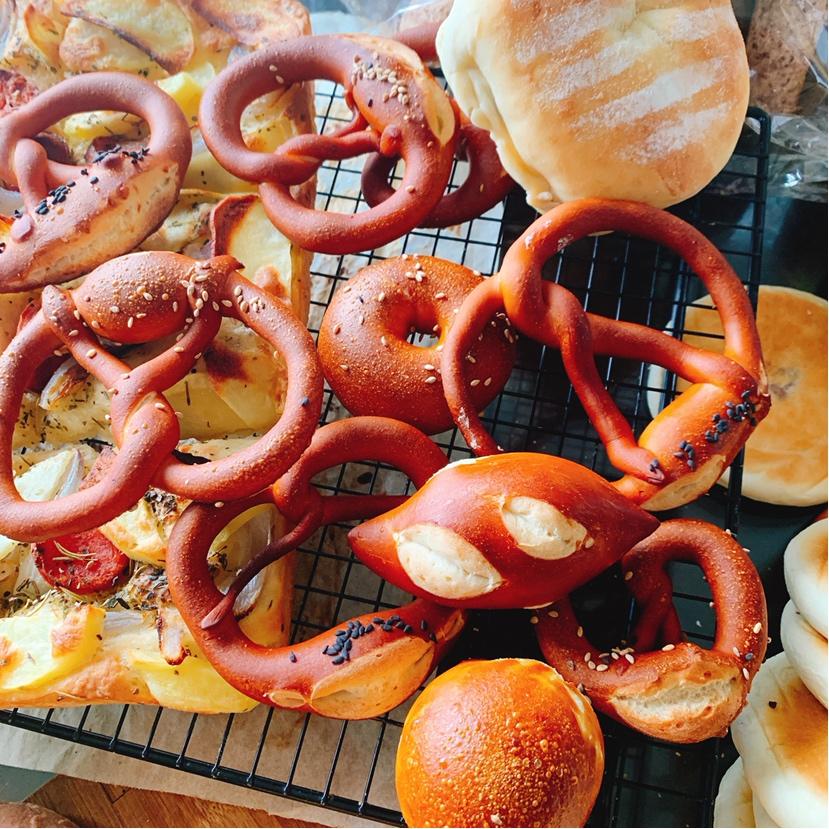 最详细的碱水包 【德国结面包 布雷结面包】有关碱水面包Brezel的一切 Bretzel Brezen Pretzel