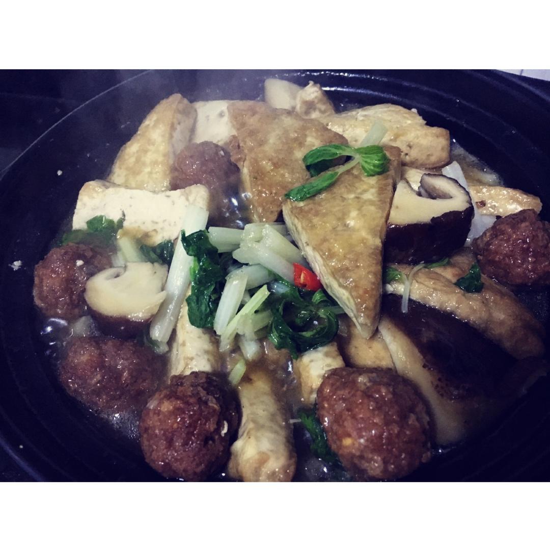 香菇豆腐煲