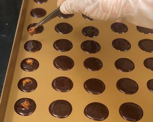 网红巧克力薄脆片的做法 步骤7