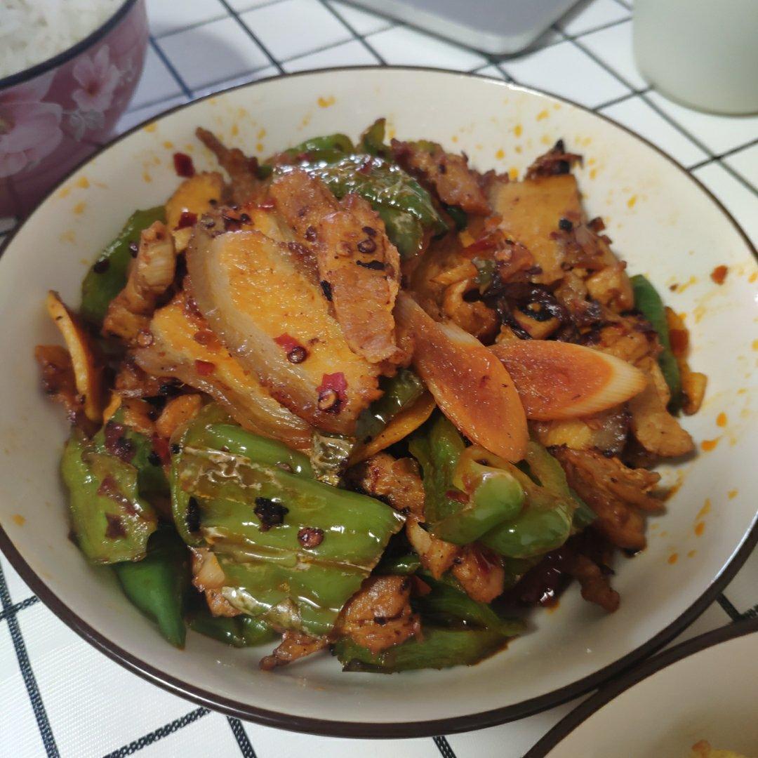 吃【回锅肉】 就要吃得坦荡荡