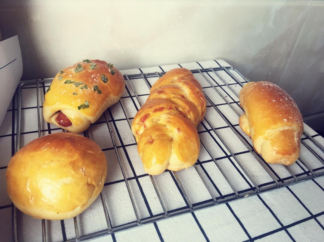 奶酪金钱小面包