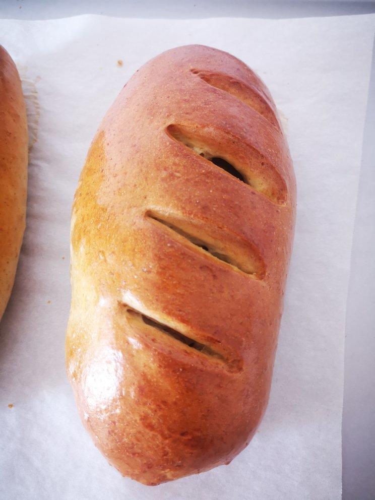 风靡代购店的新疆果仁大列巴