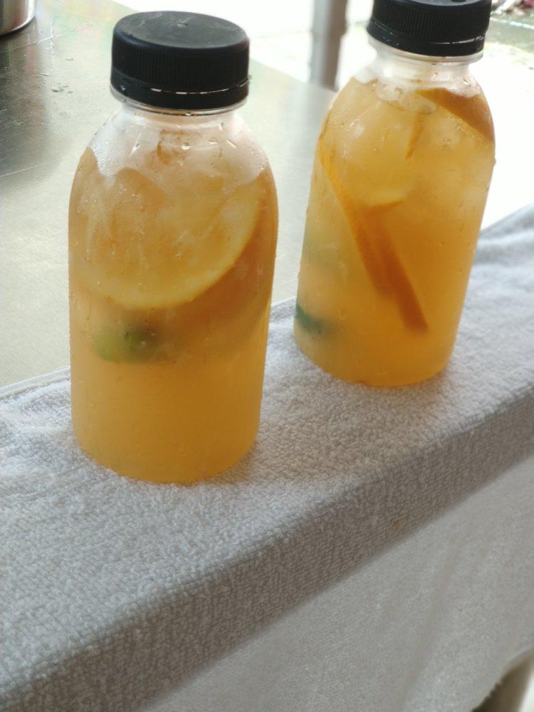 橙子茉莉冰茶（模仿霸气橙子）