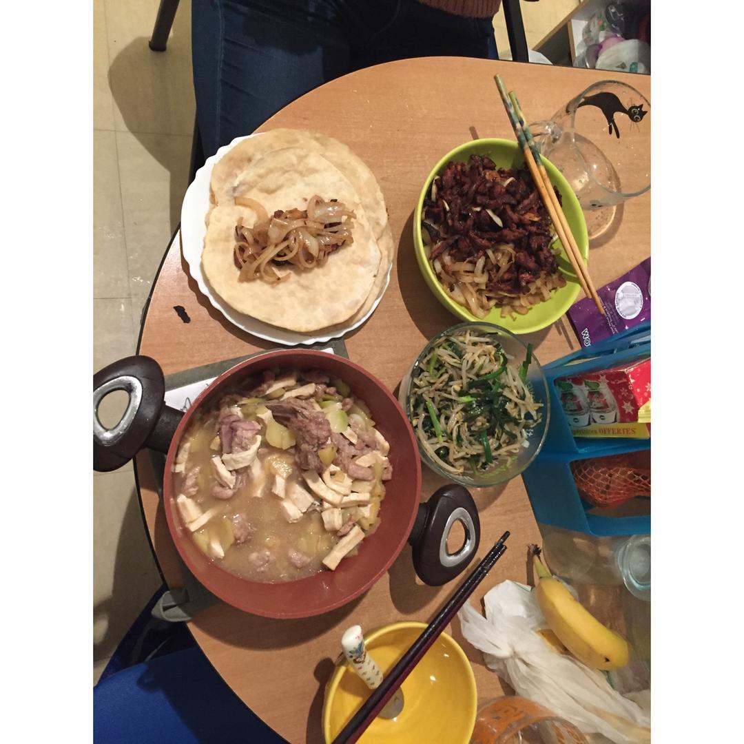 春饼的做法（北方习俗吃的摊春饼）