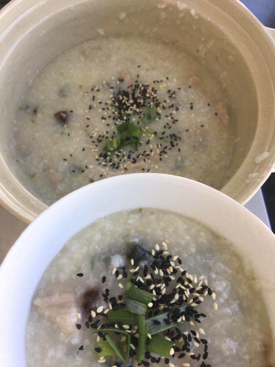 十五分钟快手之香滑皮蛋瘦肉粥(附五分钟电饭煲电压力锅更快捷方法)