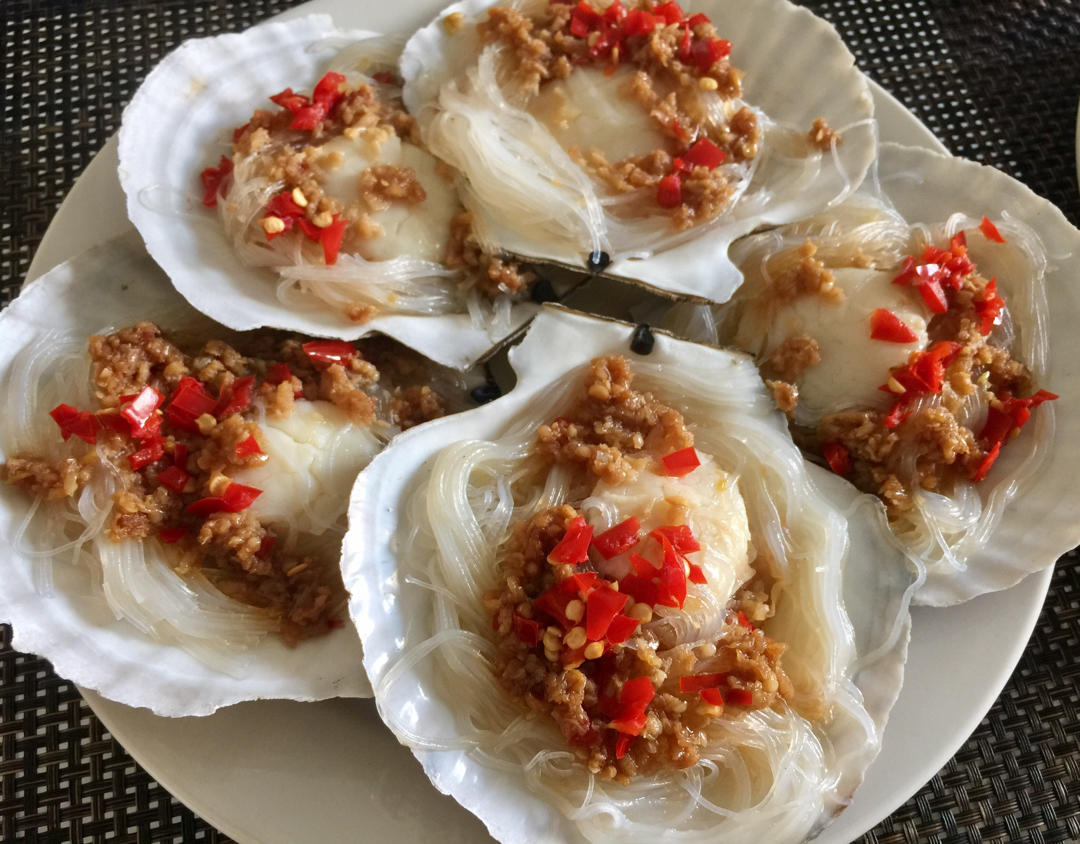 蒜蓉粉丝蒸扇贝