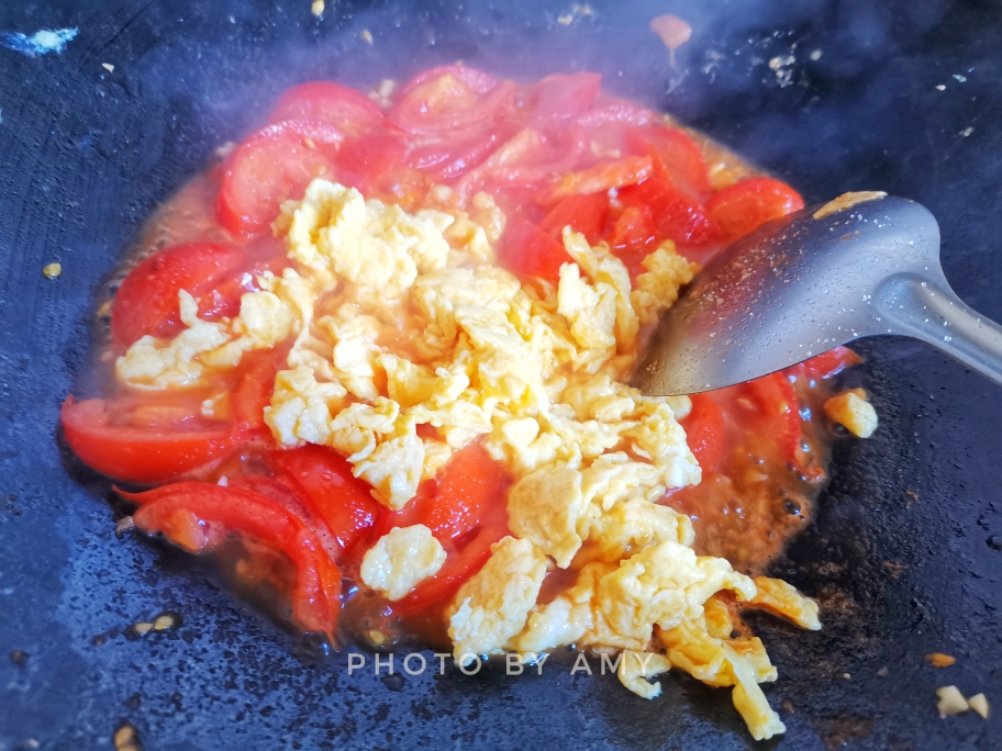 番茄炒鸡蛋（超浓的番茄味）的做法 步骤7