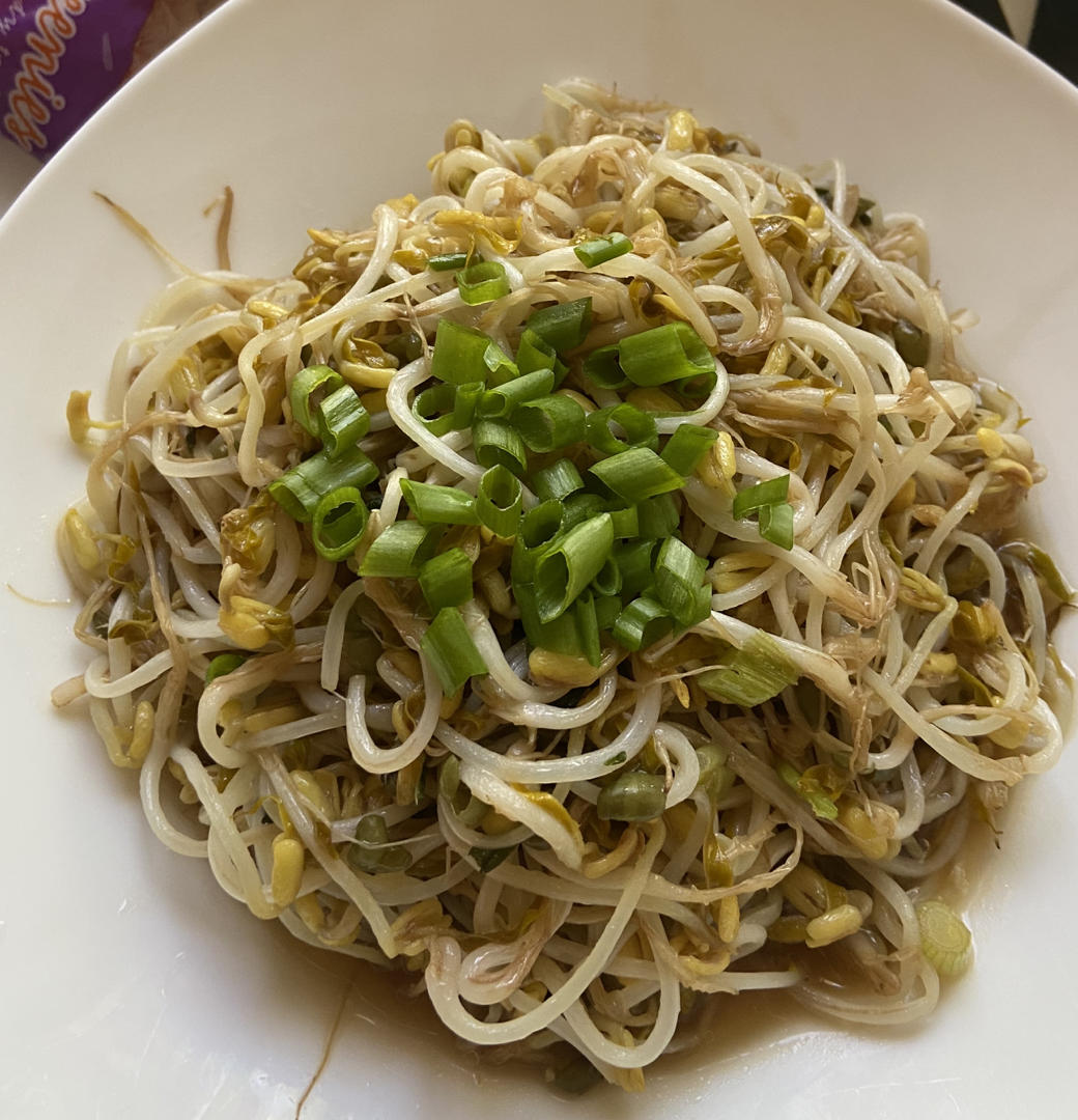 厨师长教你：“凉拌豆芽”的费时做法，口感爽脆味道很赞，收藏
