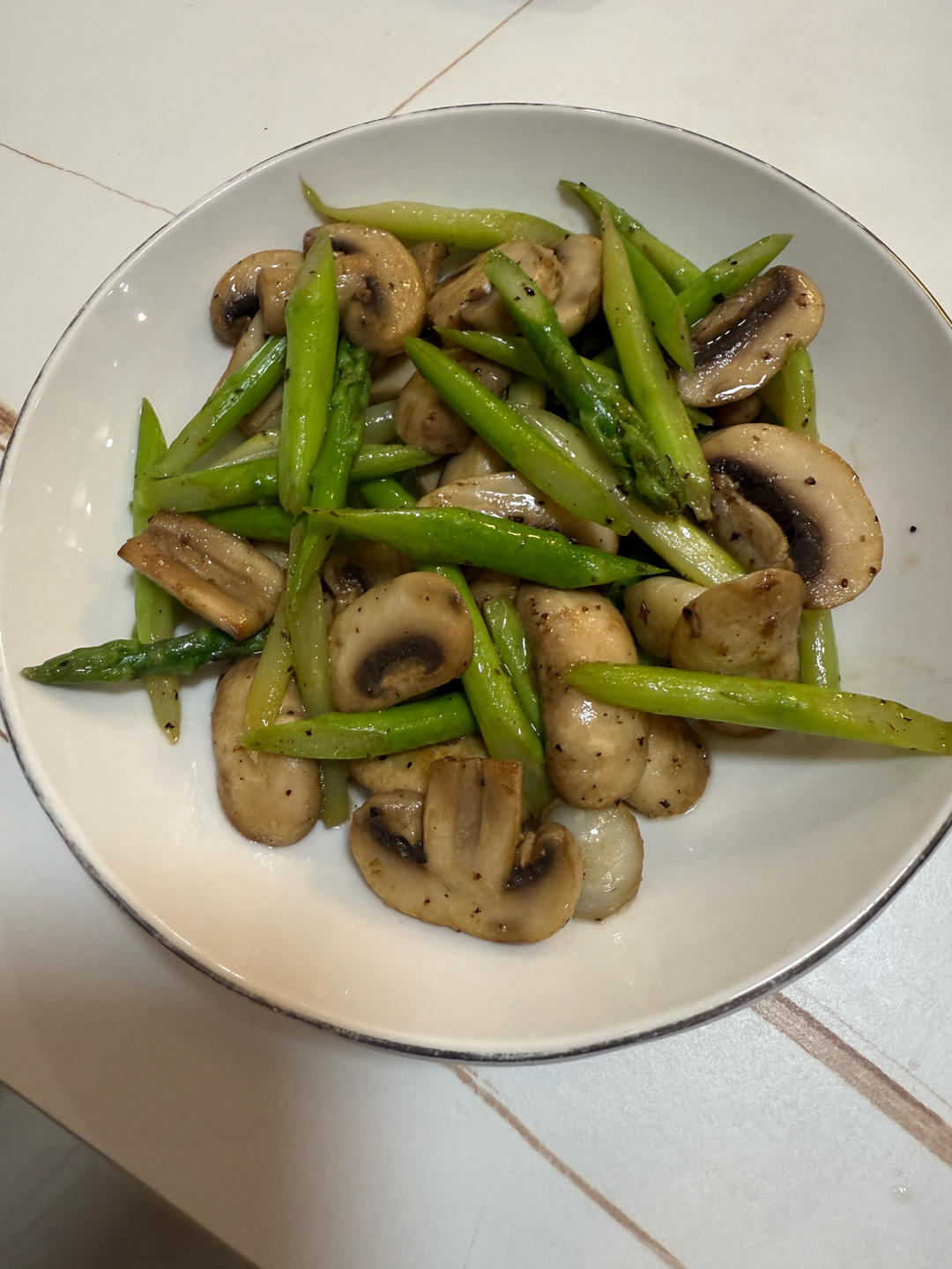 教你做最好吃的芦笋炒蘑菇 新手速get！