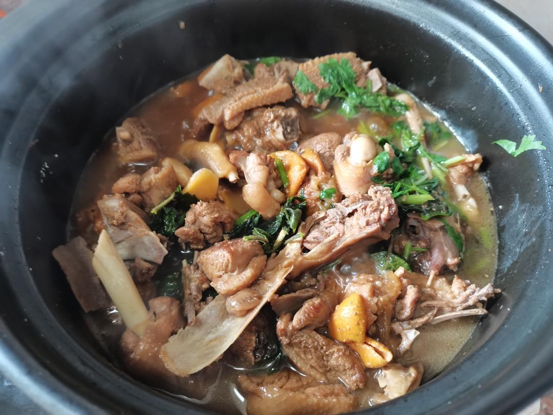 黄皮焖卢鸭的做法