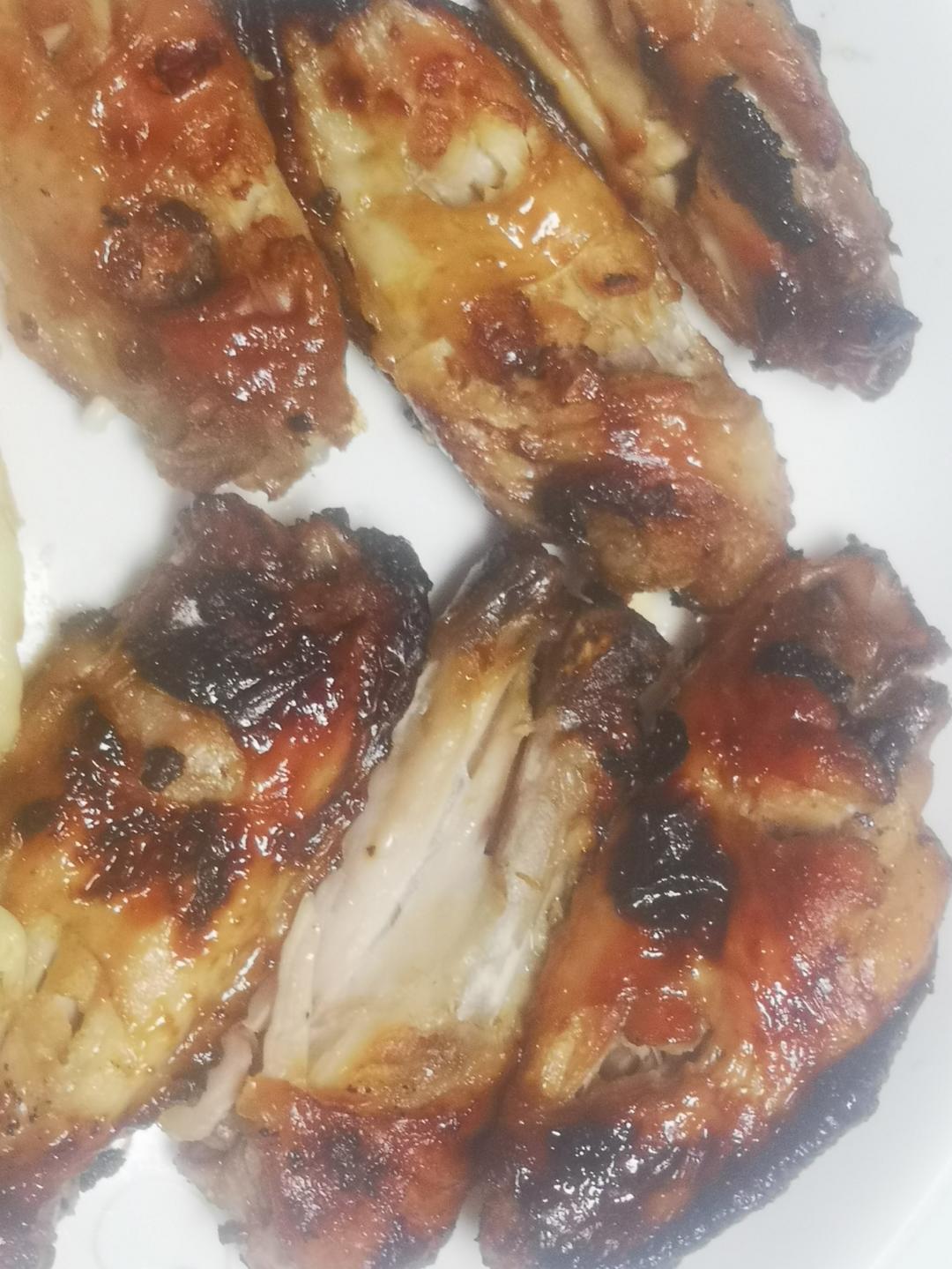 好吃到舔手指的蜜汁烤翅，完胜KFC鲜嫩多汁