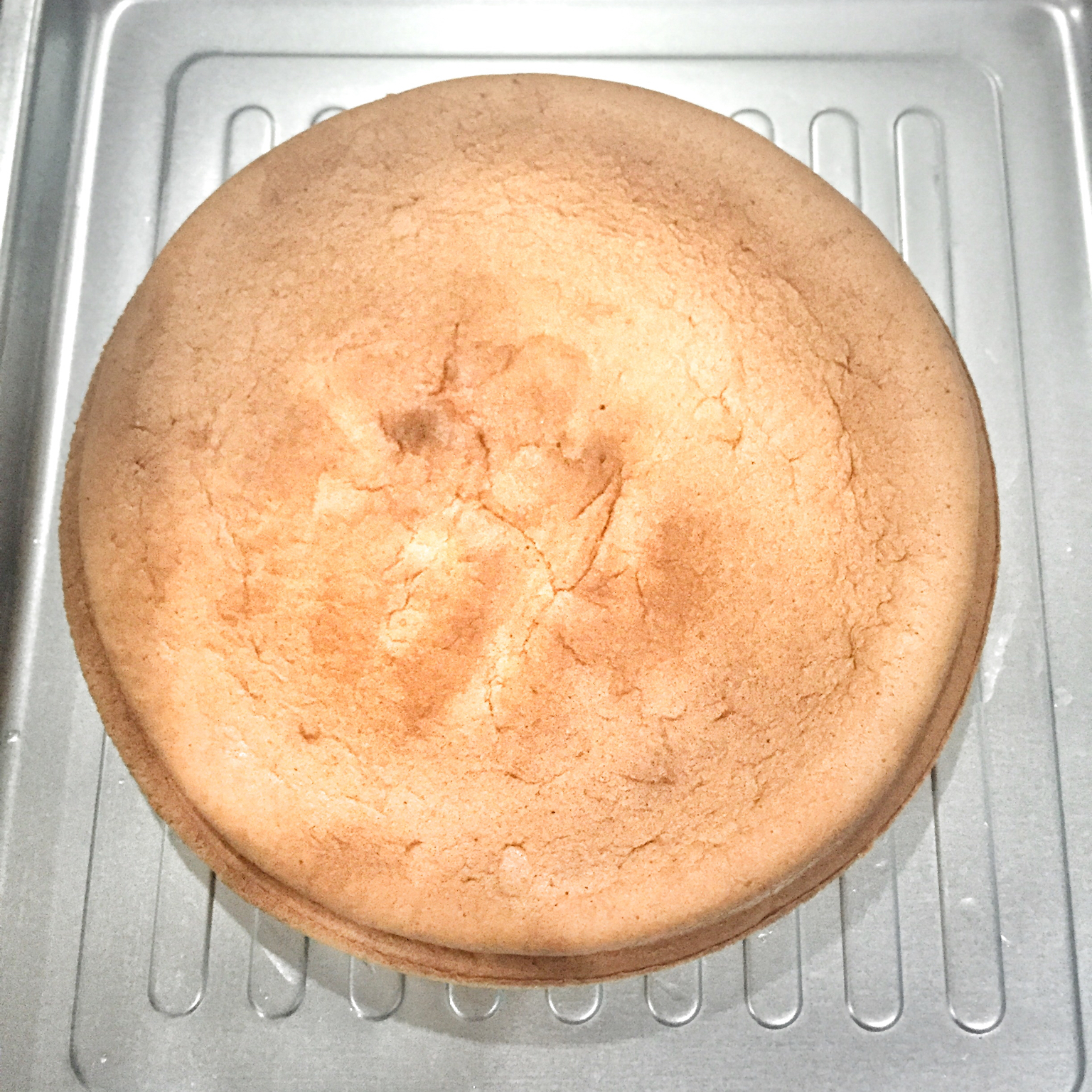 烤箱做蛋糕（戚风蛋糕的做法）