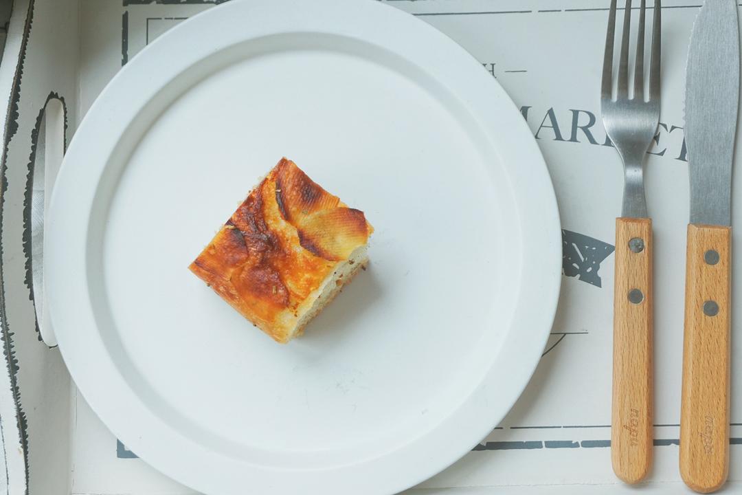 土豆迷迭香佛卡夏（附自制法式鲜奶油creme fraiche）
