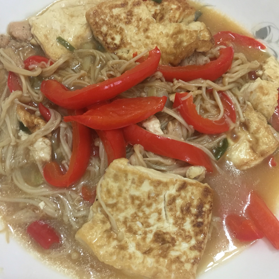 金针菇焖豆腐