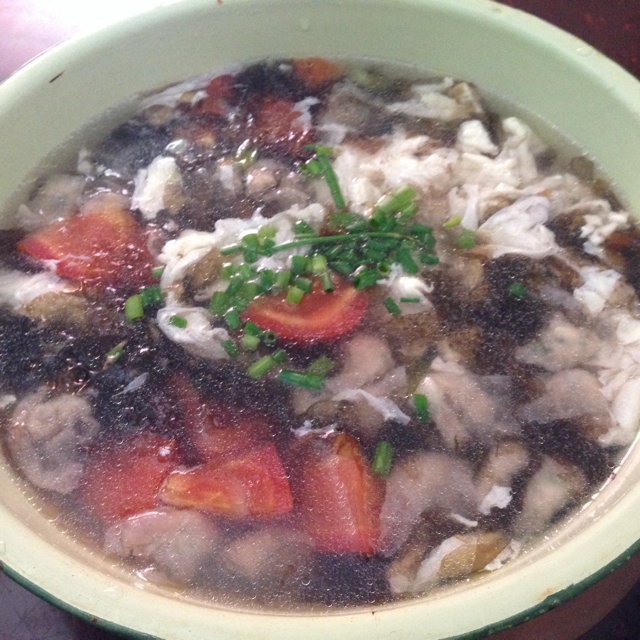 紫菜西红柿鸡蛋虾皮汤