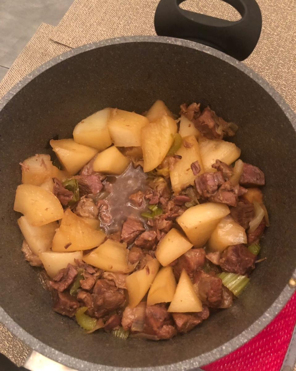 羊肉炖白萝卜