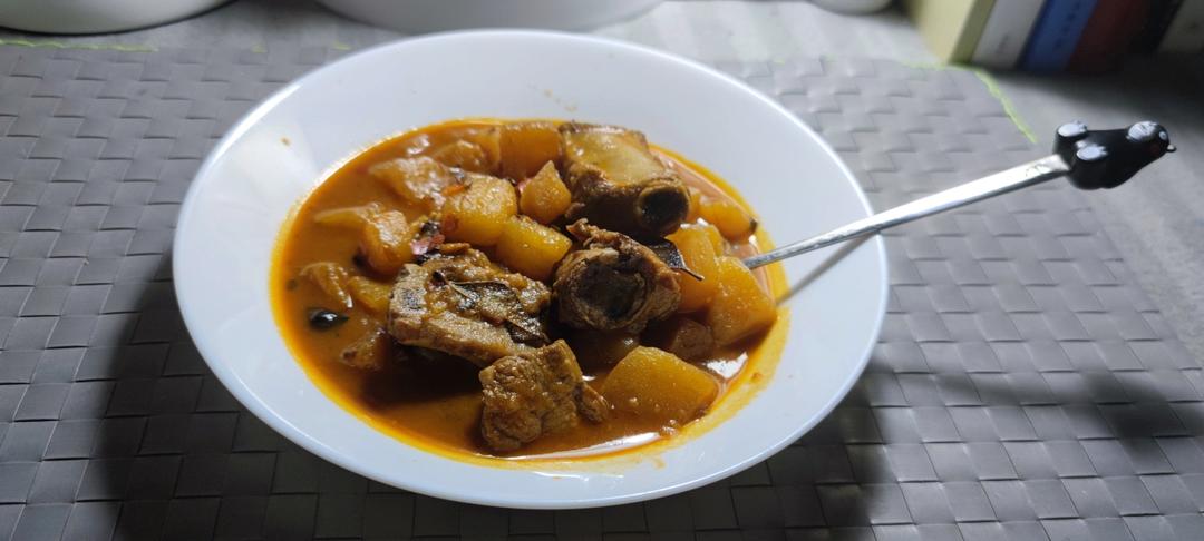 土豆炖排骨