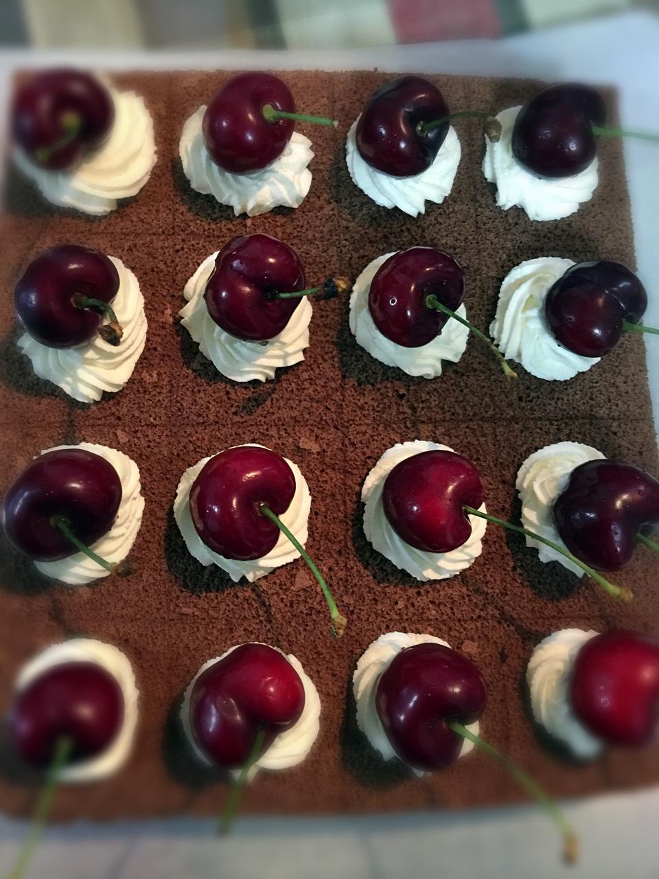 可可方形装饰蛋糕