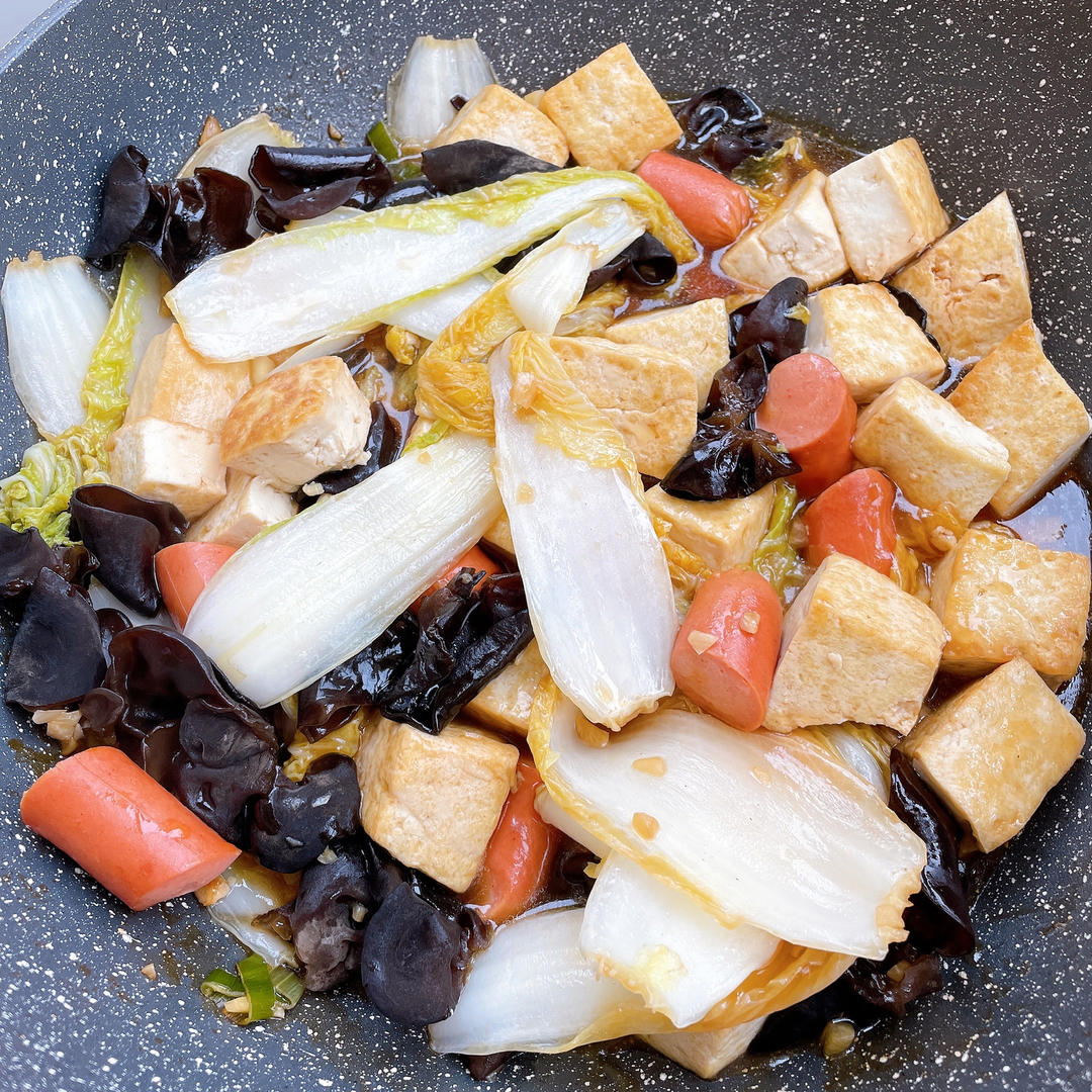 ✨无敌下饭❗️好吃到哭的白菜火腿豆腐煲