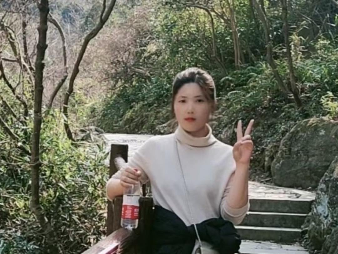 爱做饭的小燕子