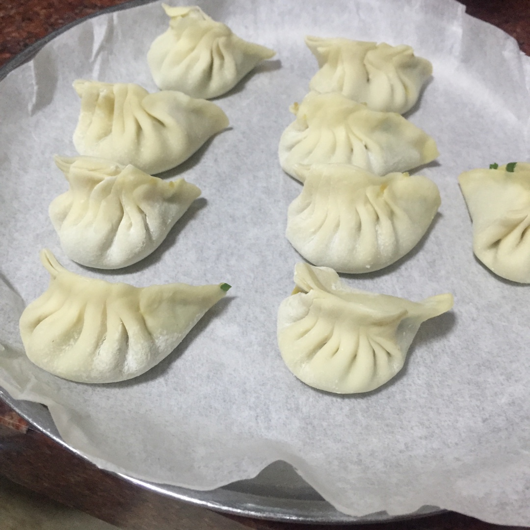 韭菜猪肉饺子(最简单最好吃又最多汁的饺子)